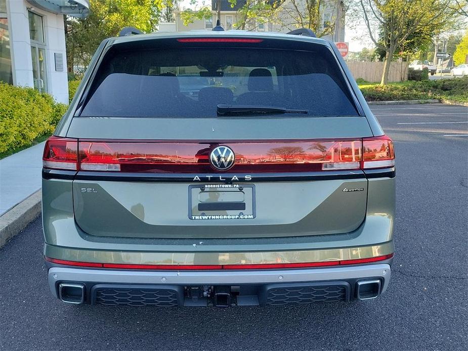 new 2024 Volkswagen Atlas car, priced at $49,205