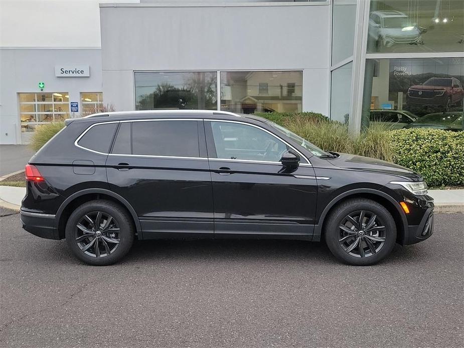 new 2024 Volkswagen Tiguan car, priced at $33,584