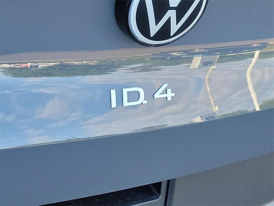 new 2024 Volkswagen ID.4 car, priced at $40,023