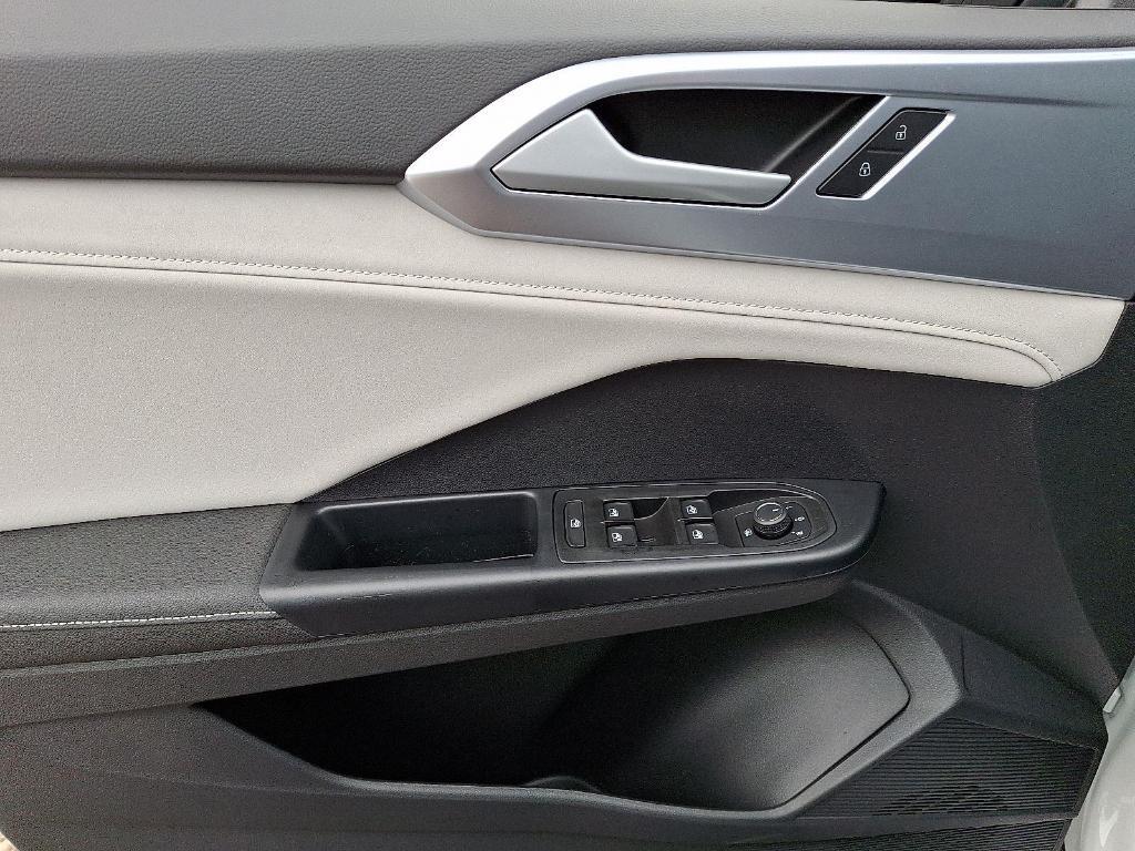 new 2025 Volkswagen Taos car, priced at $32,088