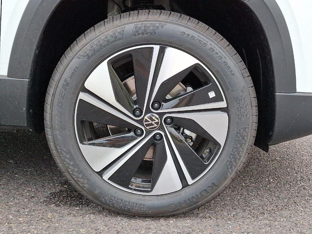 new 2025 Volkswagen Taos car, priced at $32,088