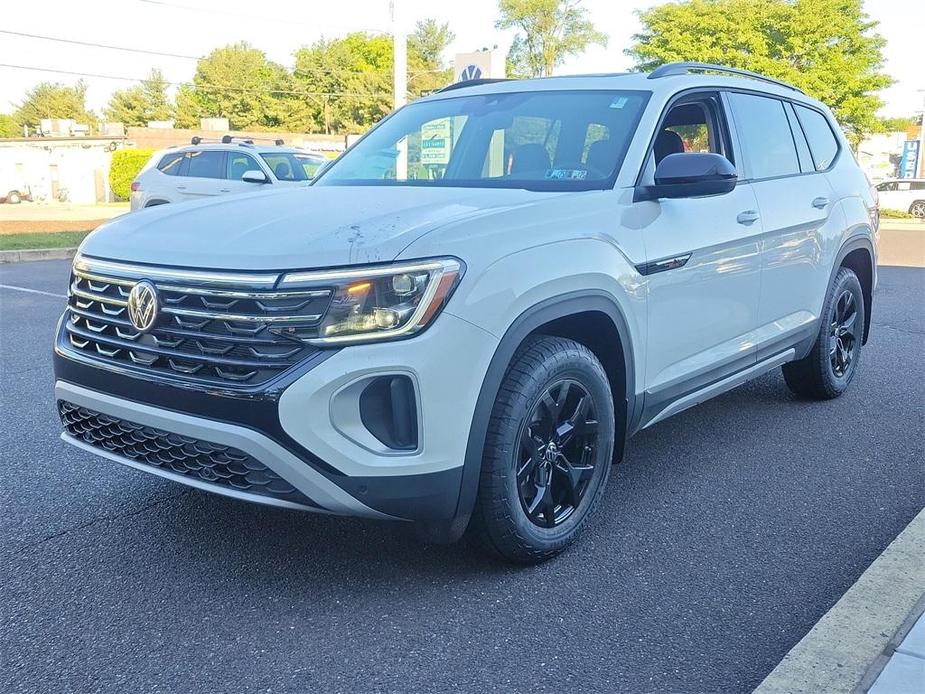 new 2024 Volkswagen Atlas car, priced at $44,348