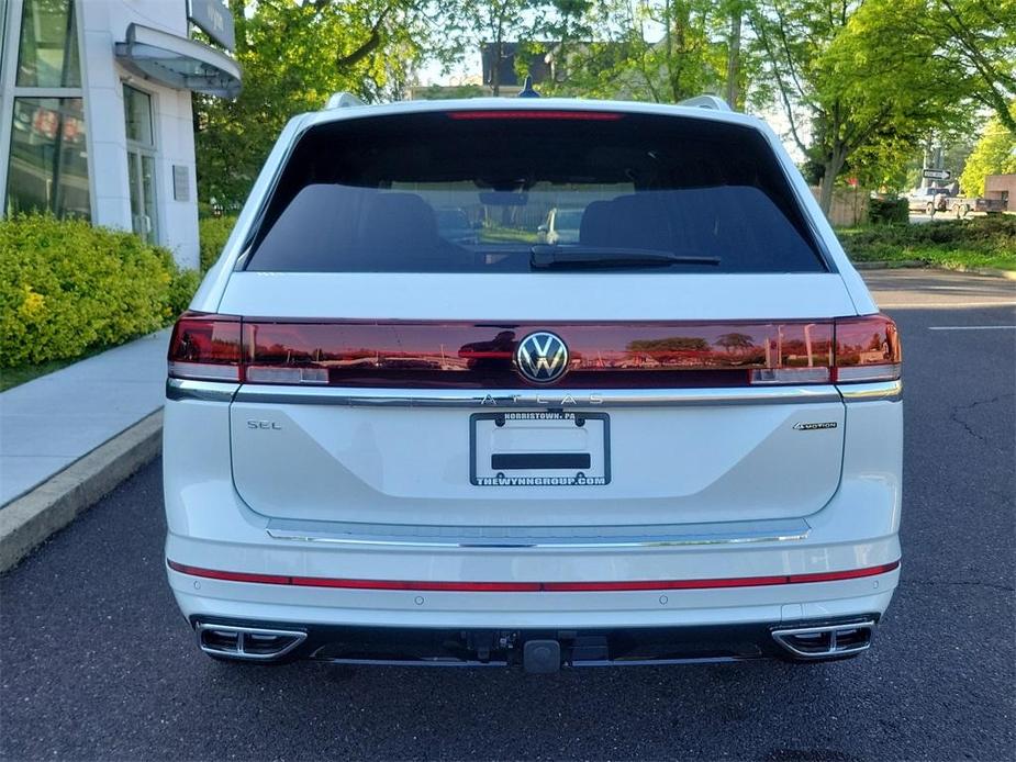 new 2024 Volkswagen Atlas car, priced at $52,203
