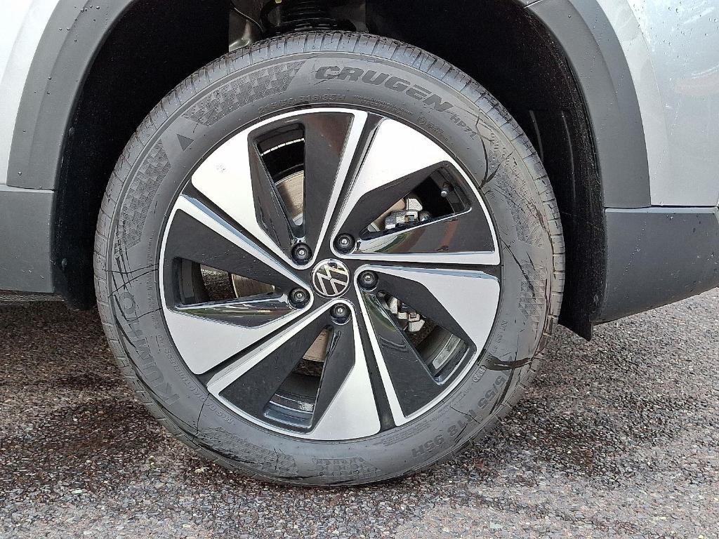 new 2025 Volkswagen Taos car, priced at $32,088