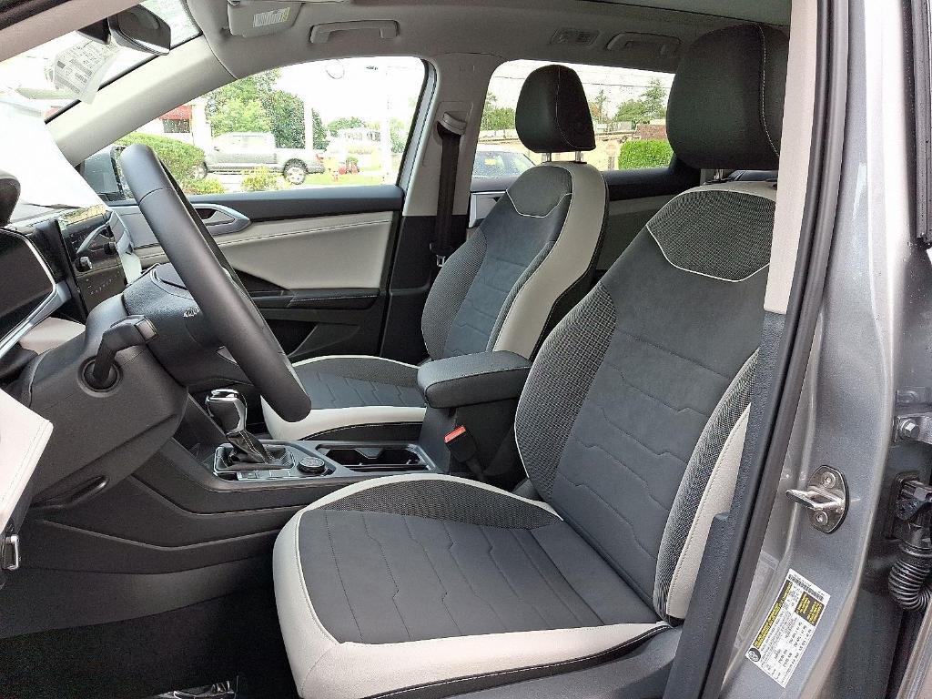 new 2025 Volkswagen Taos car, priced at $32,088