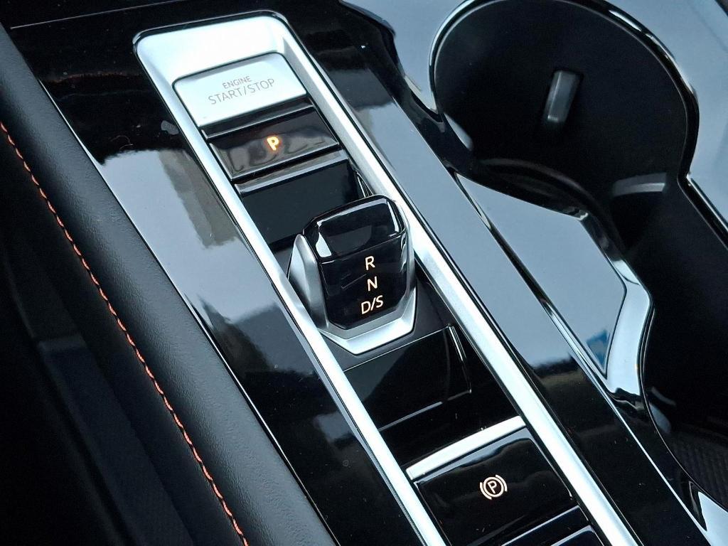 new 2025 Volkswagen Atlas car, priced at $46,032