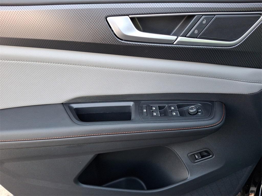 new 2025 Volkswagen Atlas car, priced at $45,532