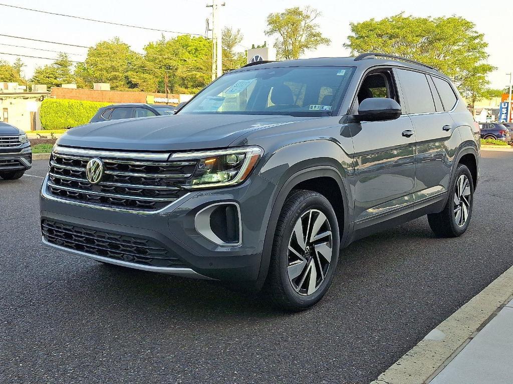 new 2025 Volkswagen Atlas car, priced at $45,925