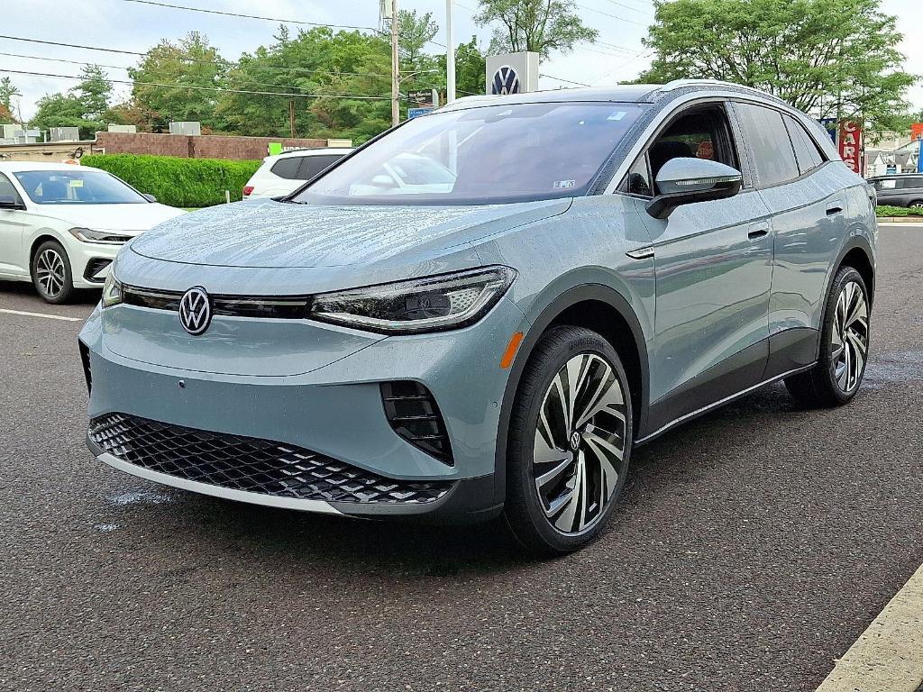 new 2025 Volkswagen ID.4 car, priced at $52,609