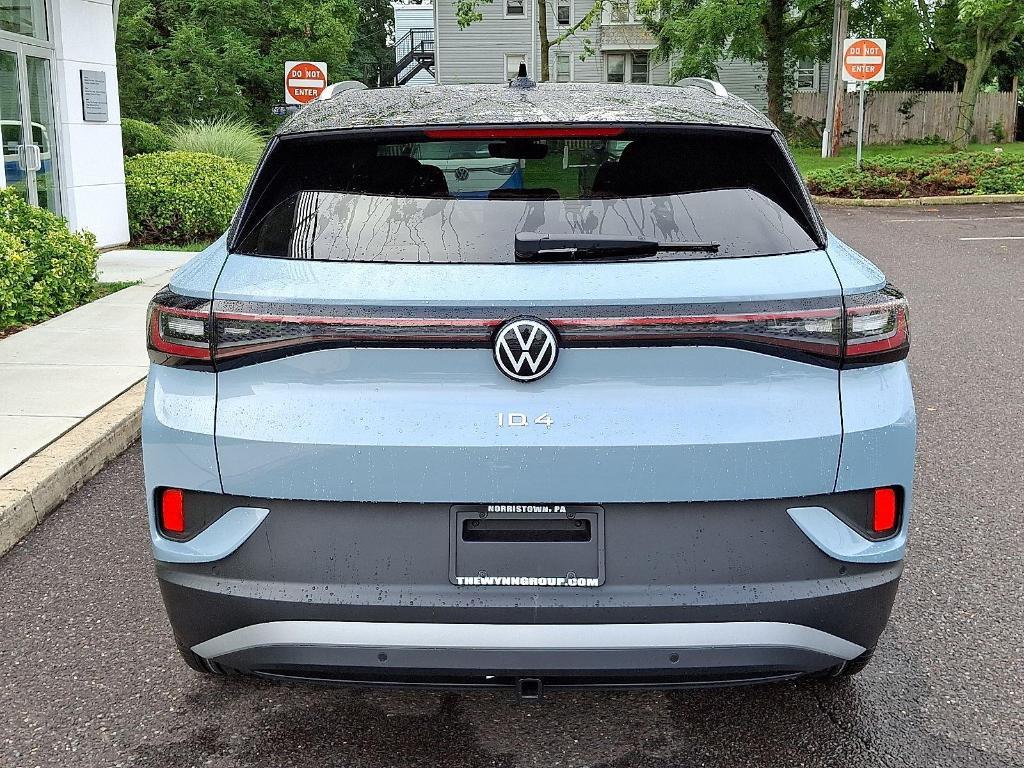new 2025 Volkswagen ID.4 car, priced at $52,609