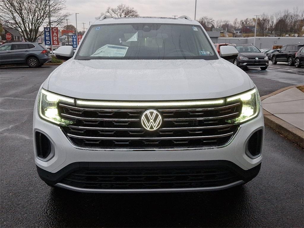 new 2025 Volkswagen Atlas car, priced at $48,145