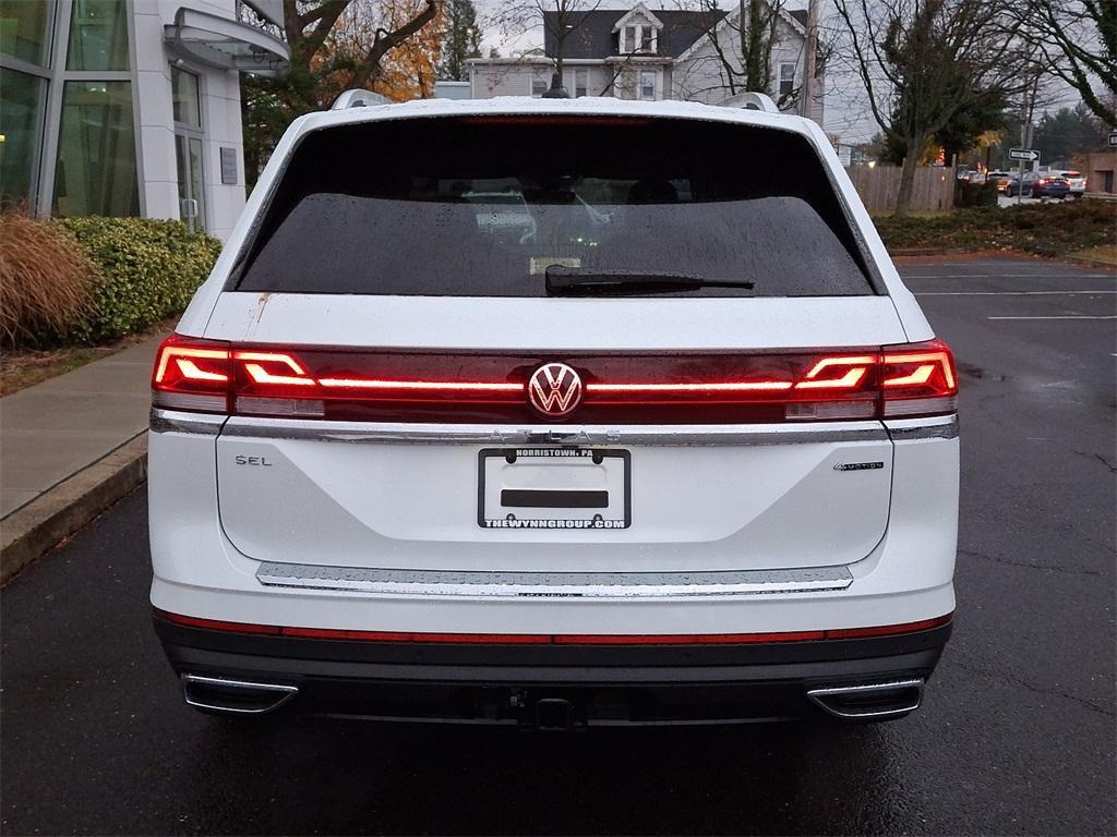 new 2025 Volkswagen Atlas car, priced at $48,145