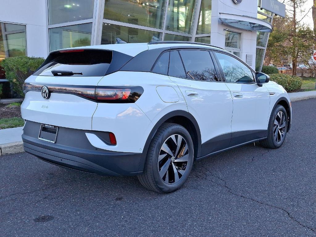 new 2025 Volkswagen ID.4 car, priced at $40,854
