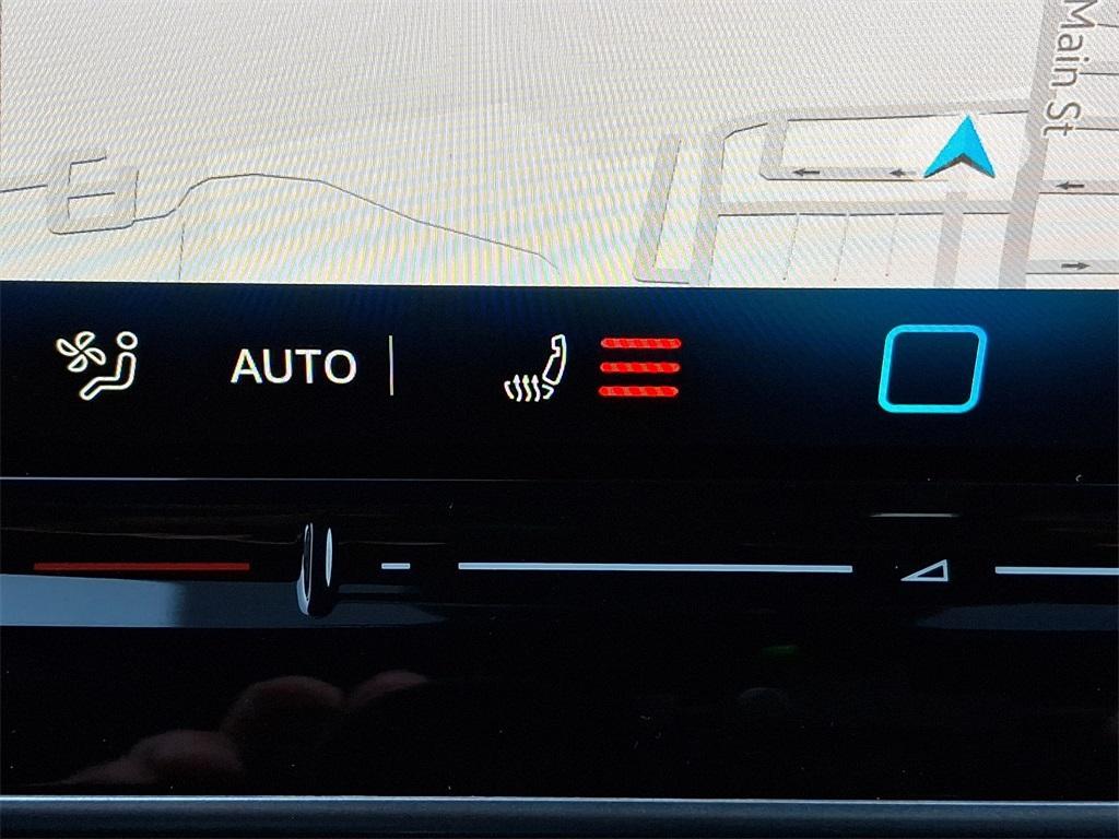 new 2025 Volkswagen ID.4 car, priced at $40,854