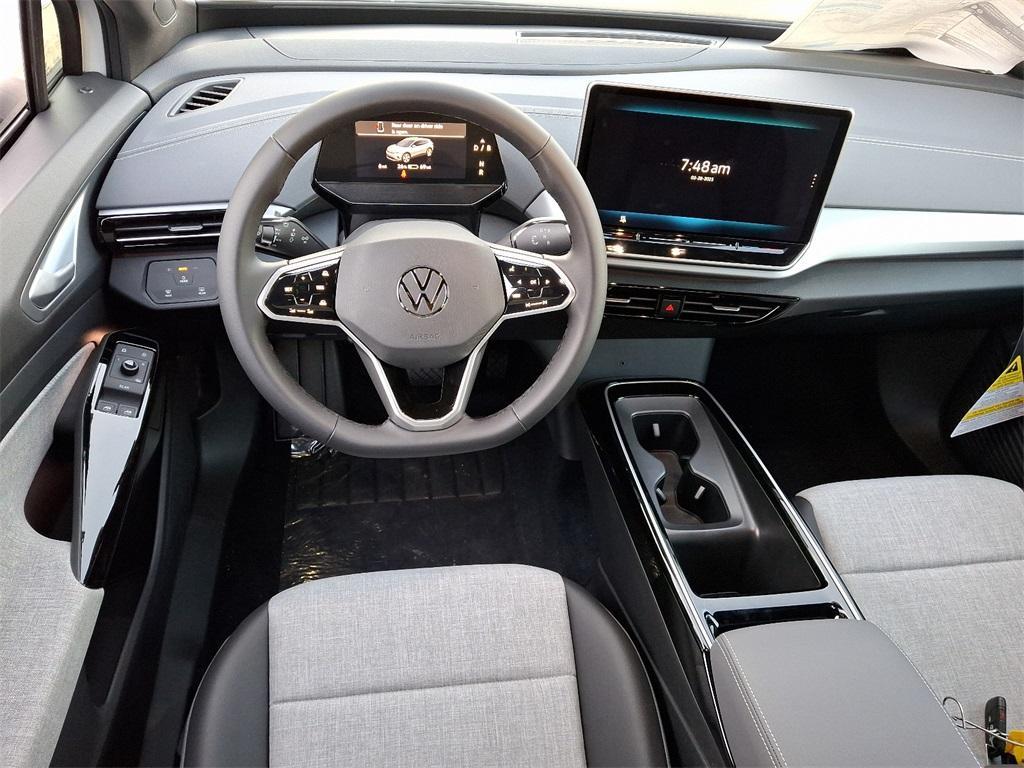 new 2025 Volkswagen ID.4 car, priced at $40,854