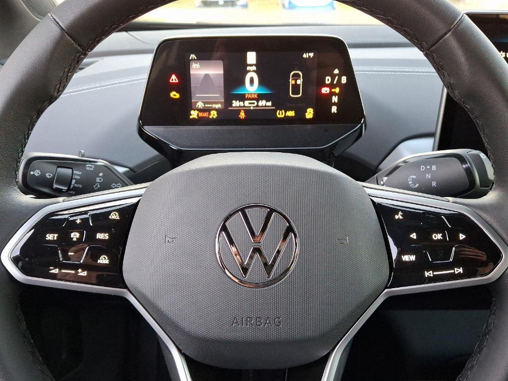 new 2025 Volkswagen ID.4 car, priced at $40,854