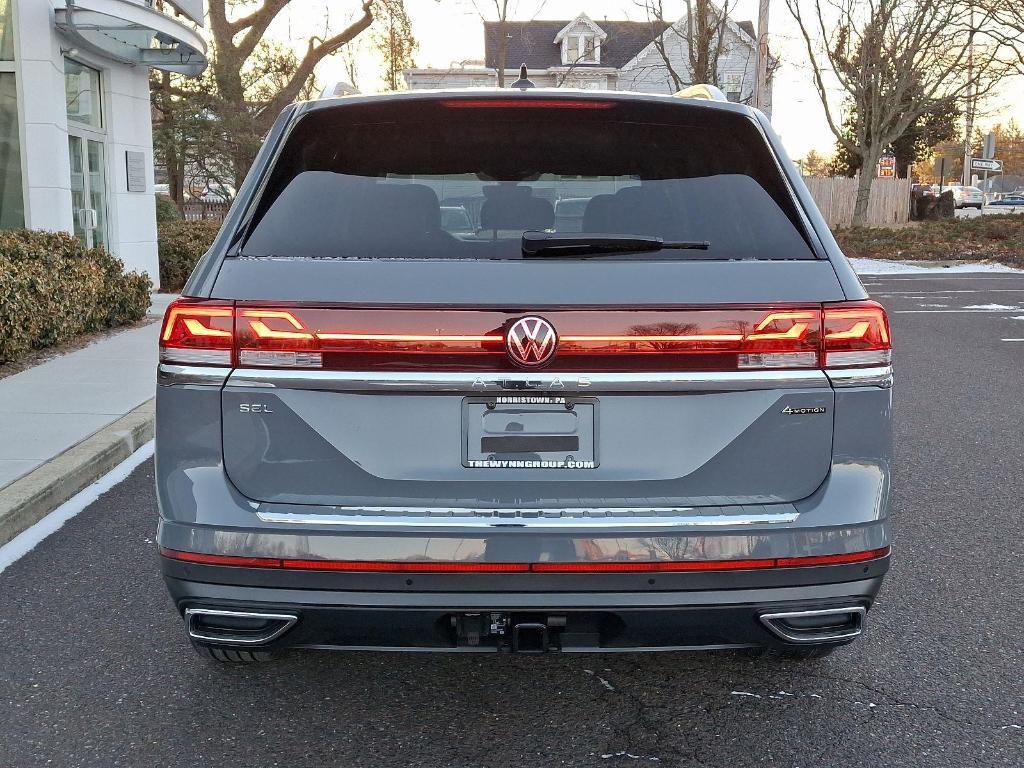 new 2025 Volkswagen Atlas car, priced at $51,183