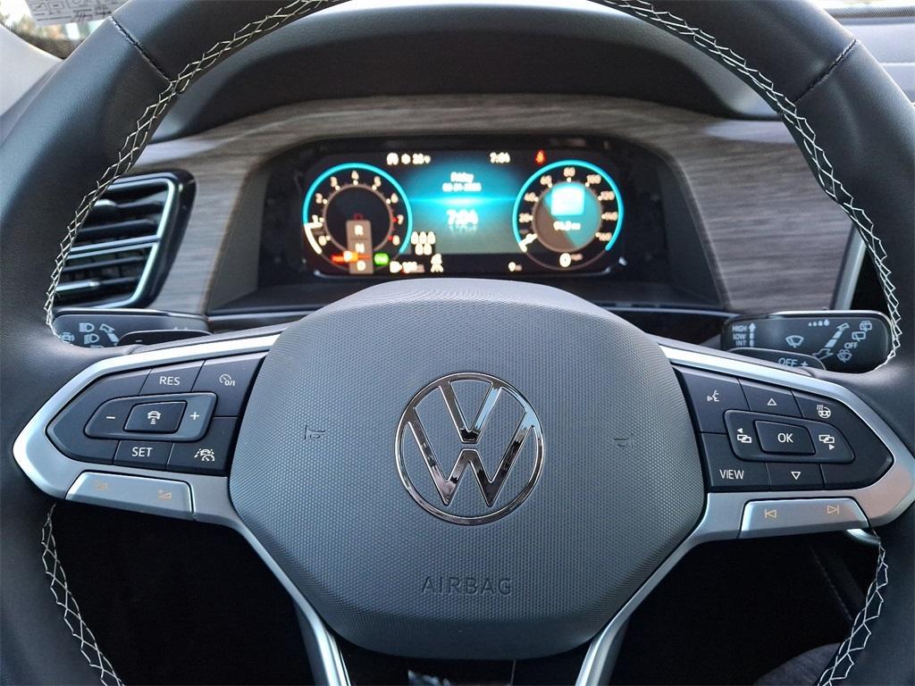 new 2025 Volkswagen Atlas car, priced at $46,902