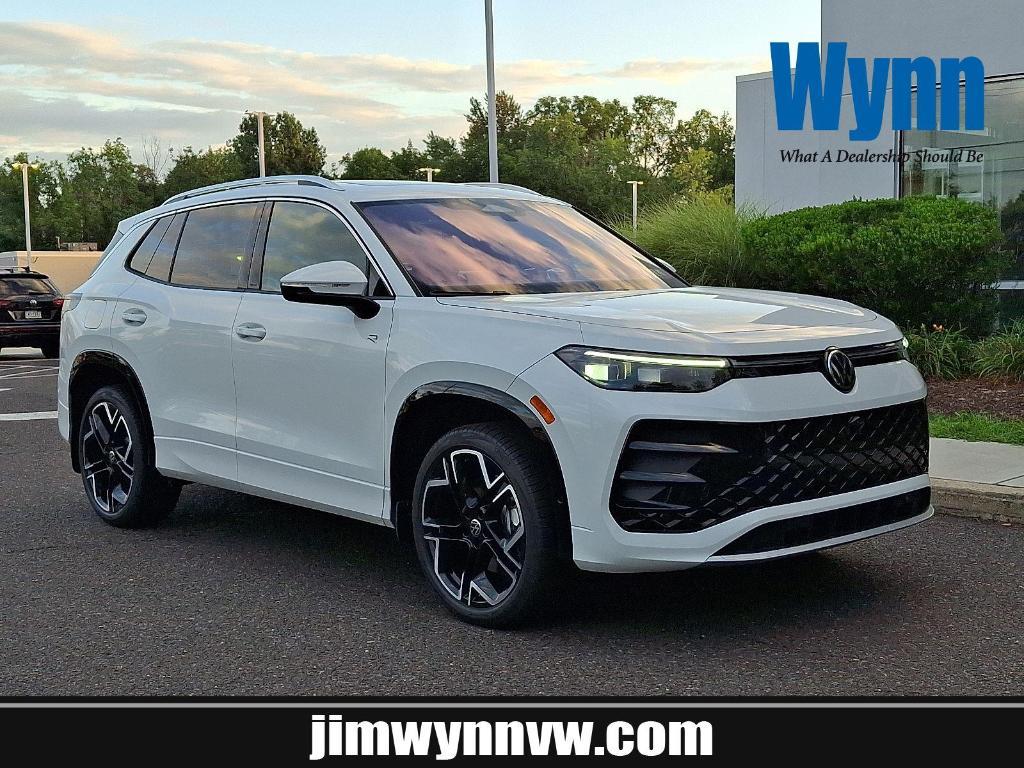 new 2025 Volkswagen Tiguan car, priced at $43,445
