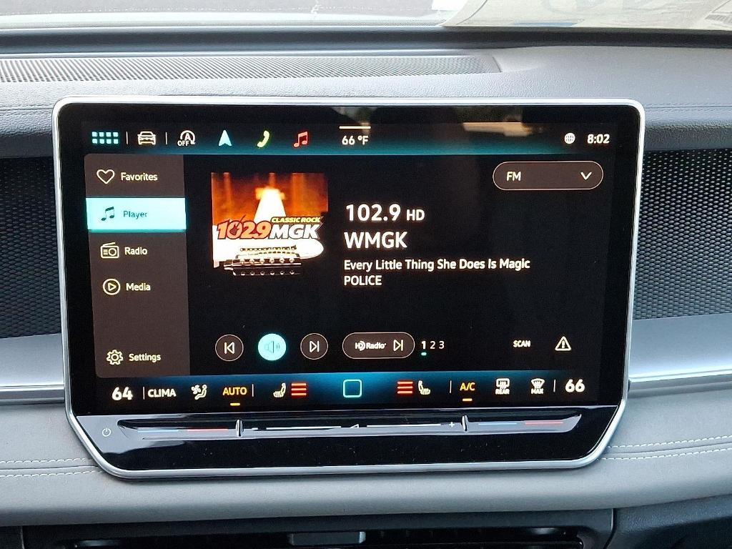 new 2025 Volkswagen Tiguan car, priced at $40,893