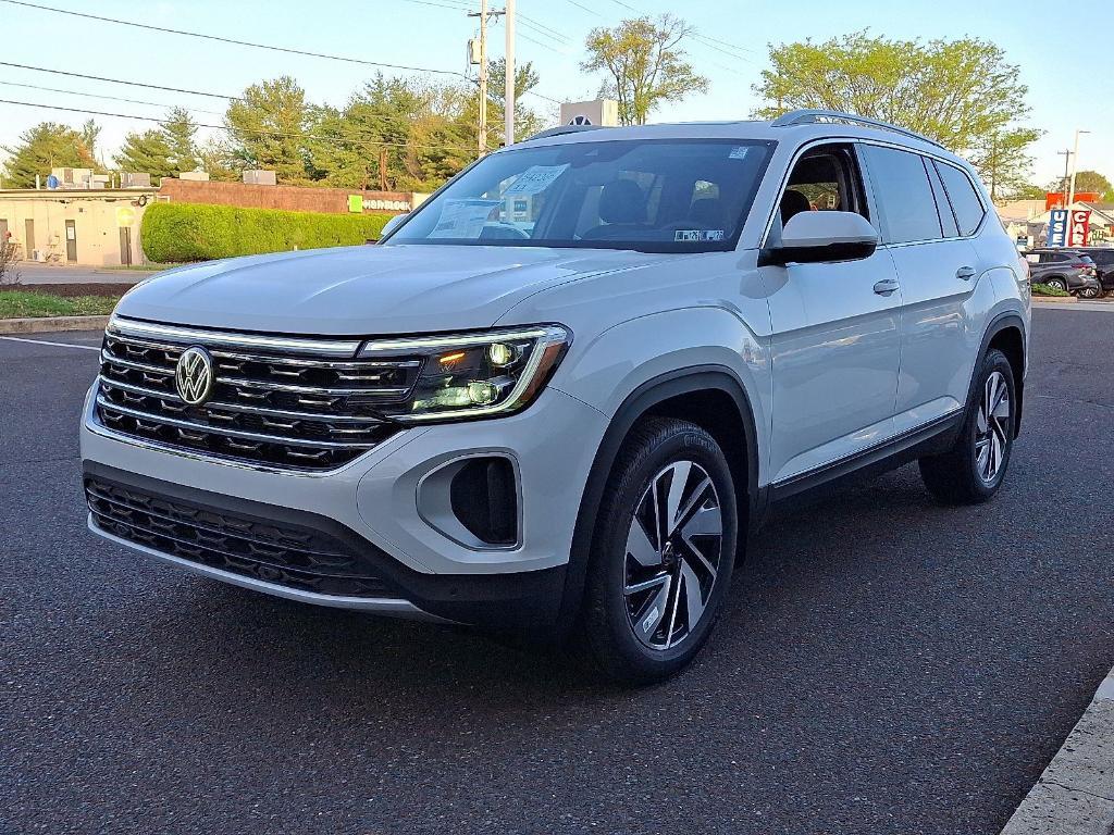 new 2025 Volkswagen Atlas car, priced at $53,166
