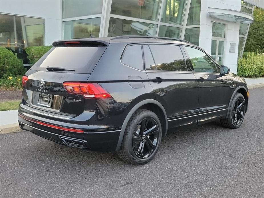 new 2024 Volkswagen Tiguan car, priced at $35,334