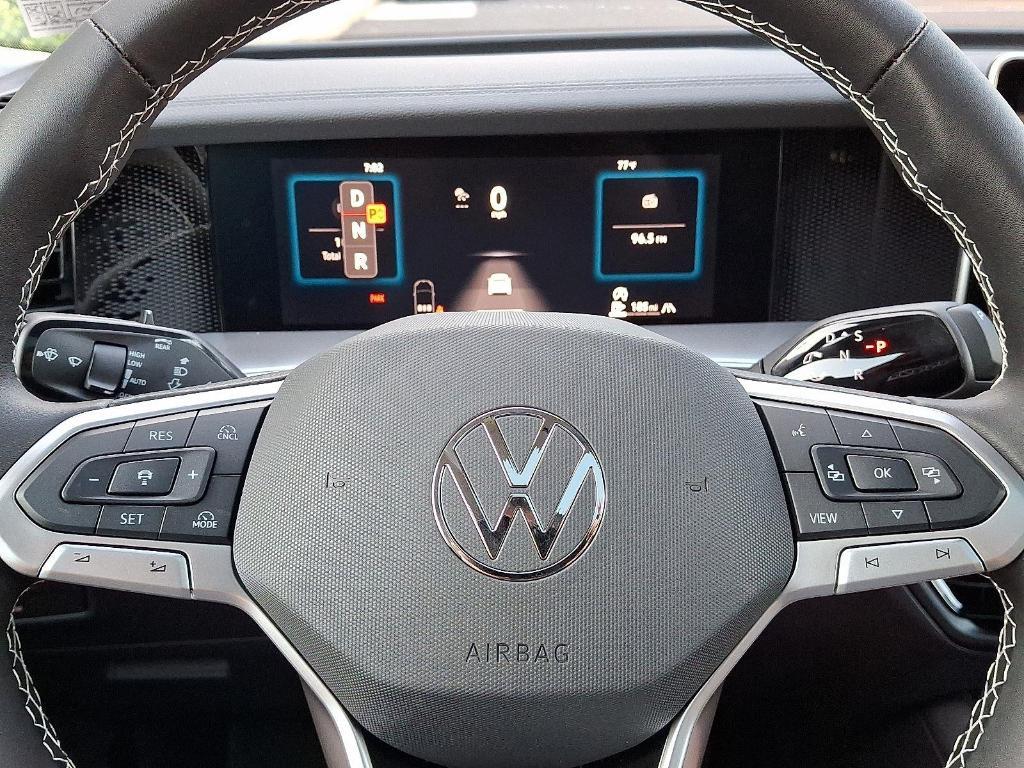 new 2025 Volkswagen Tiguan car, priced at $37,333