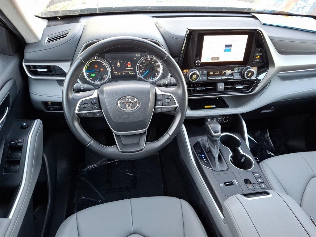 used 2023 Toyota Highlander Hybrid car, priced at $40,690