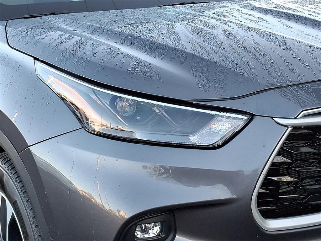 used 2023 Toyota Highlander Hybrid car, priced at $40,690