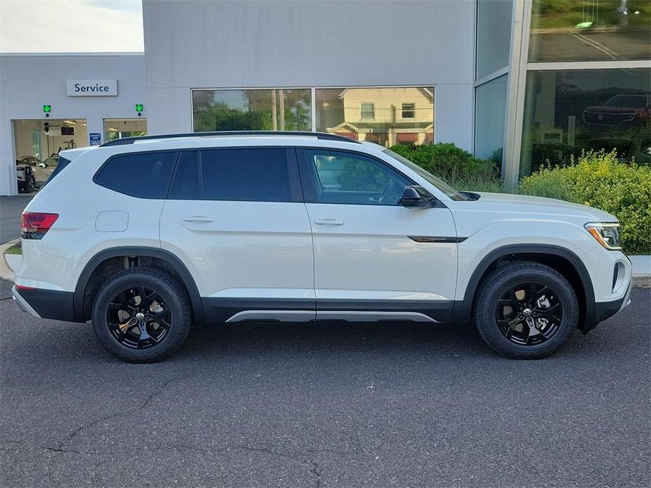 new 2024 Volkswagen Atlas car, priced at $48,971