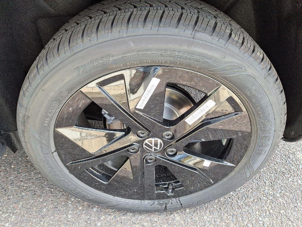new 2025 Volkswagen Taos car, priced at $28,306