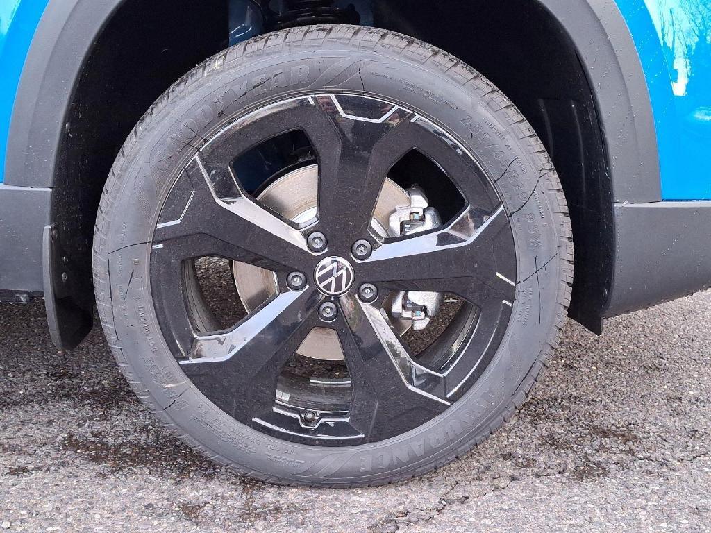 new 2025 Volkswagen Taos car, priced at $33,862