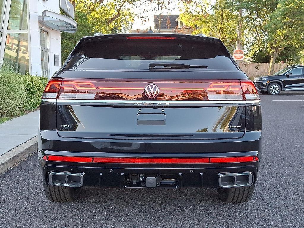 new 2025 Volkswagen Atlas Cross Sport car, priced at $50,509