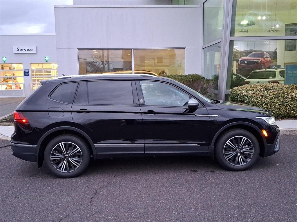 new 2024 Volkswagen Tiguan car, priced at $35,472