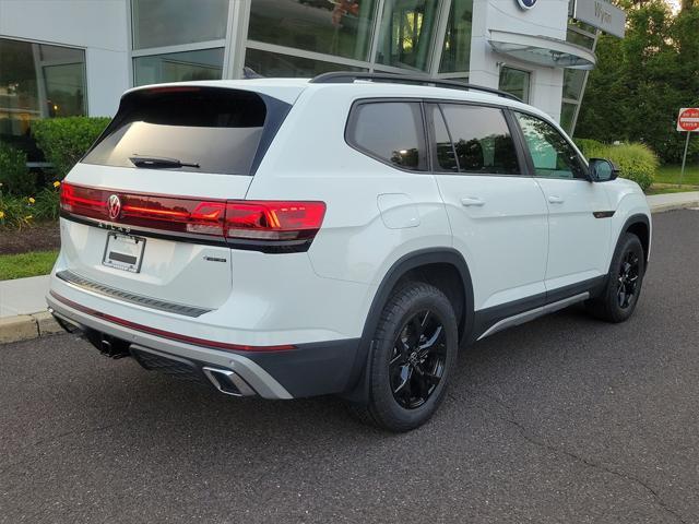 new 2024 Volkswagen Atlas car, priced at $44,024