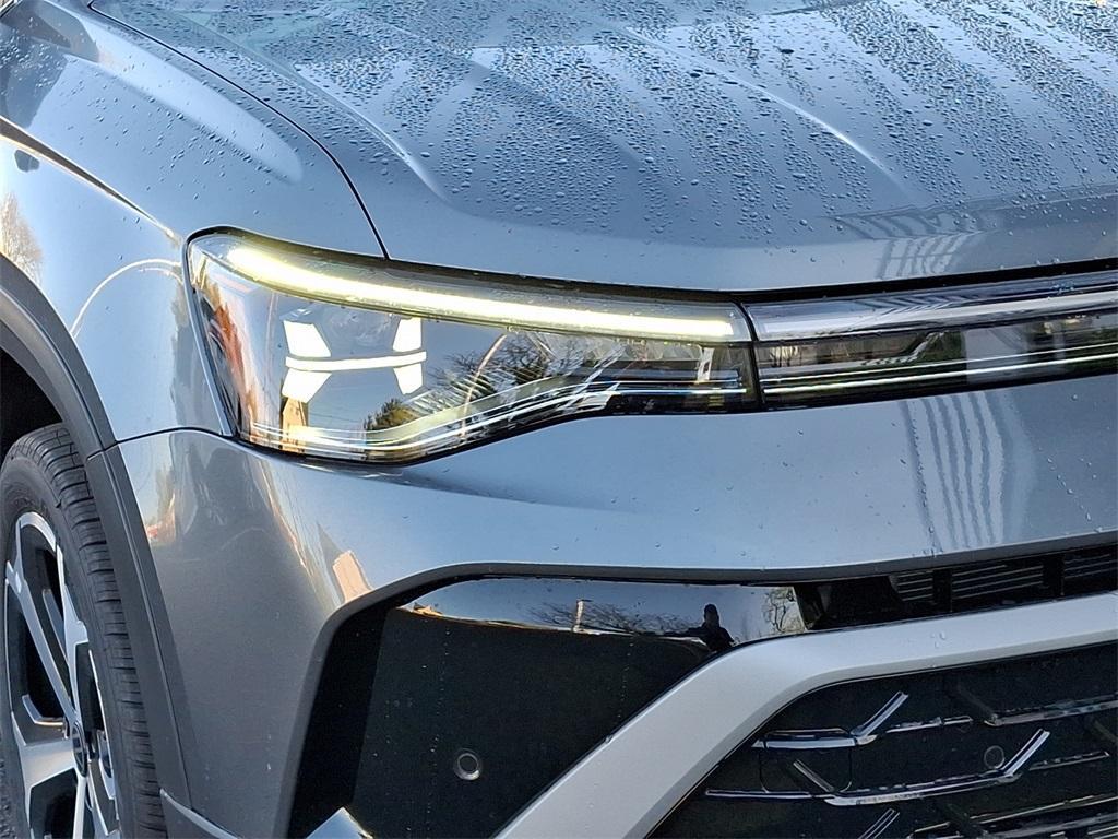 new 2025 Volkswagen Taos car, priced at $37,495