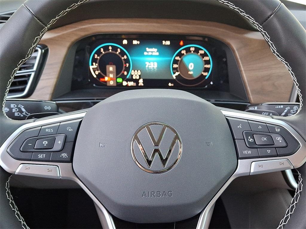 new 2025 Volkswagen Atlas car, priced at $43,703
