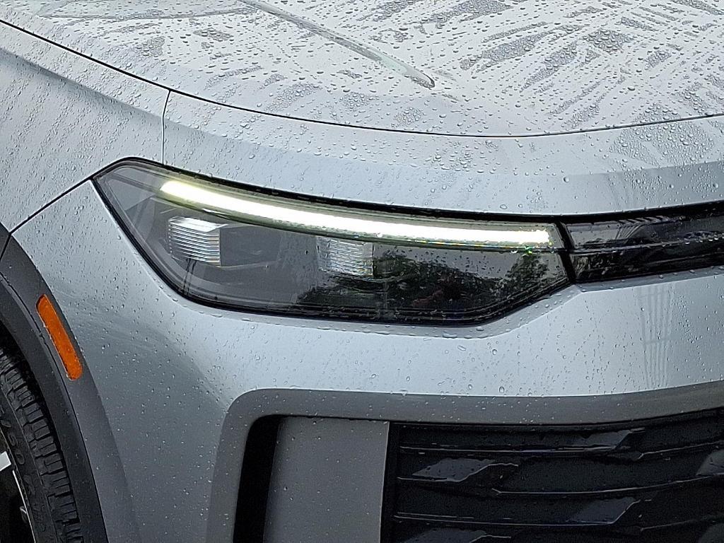 new 2025 Volkswagen Tiguan car, priced at $36,826