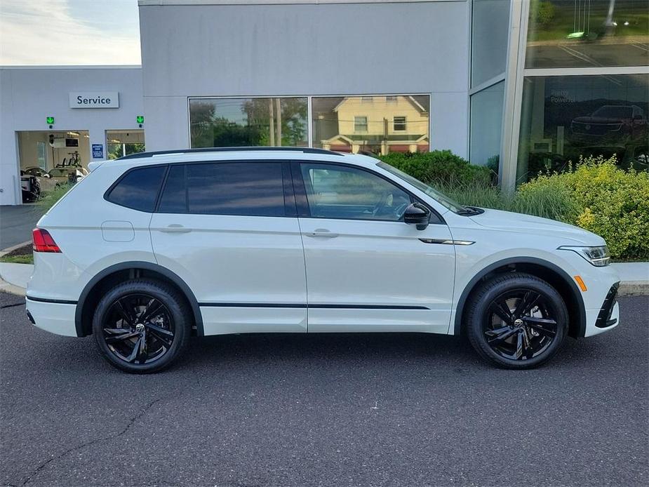 new 2024 Volkswagen Tiguan car, priced at $35,726