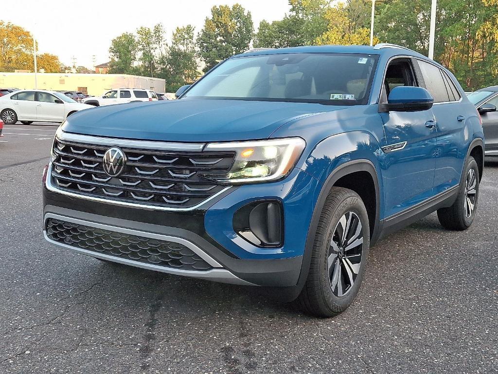 new 2025 Volkswagen Atlas Cross Sport car, priced at $39,693