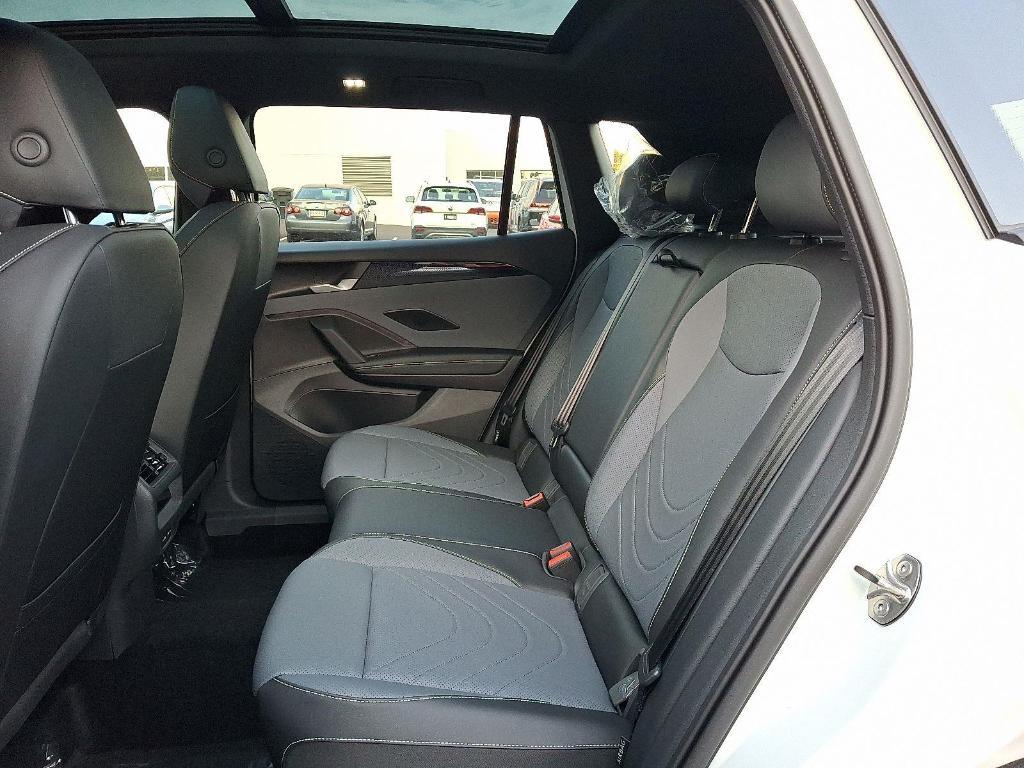 new 2025 Volkswagen Tiguan car, priced at $39,709