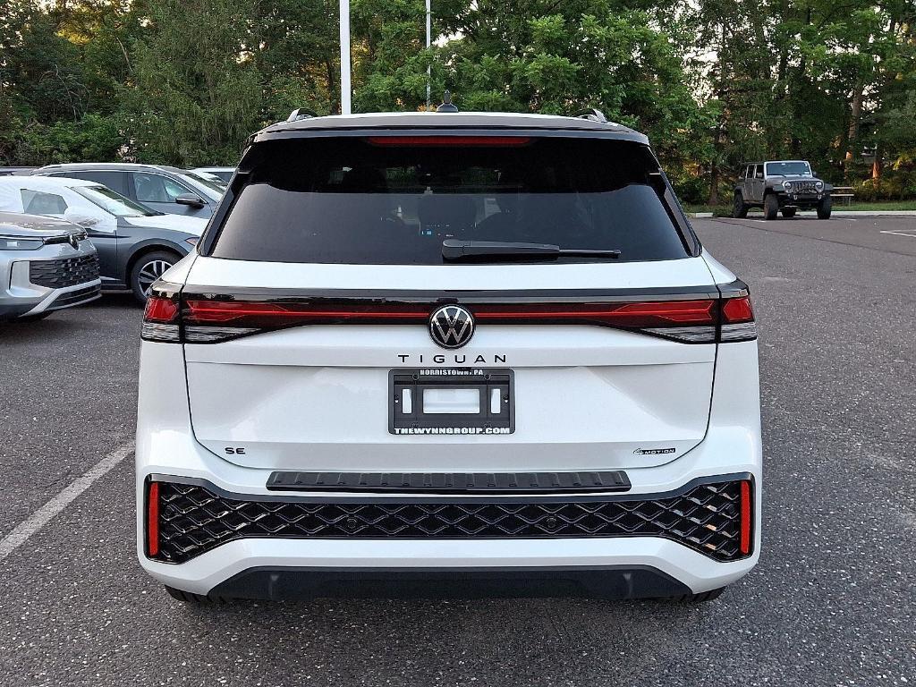 new 2025 Volkswagen Tiguan car, priced at $39,709