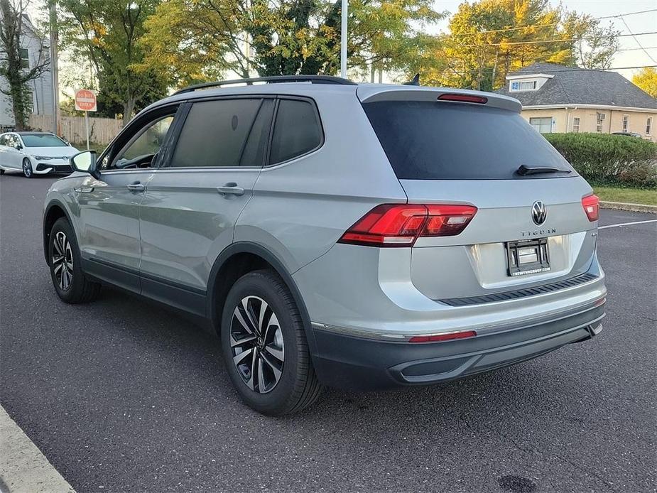 new 2024 Volkswagen Tiguan car, priced at $29,580