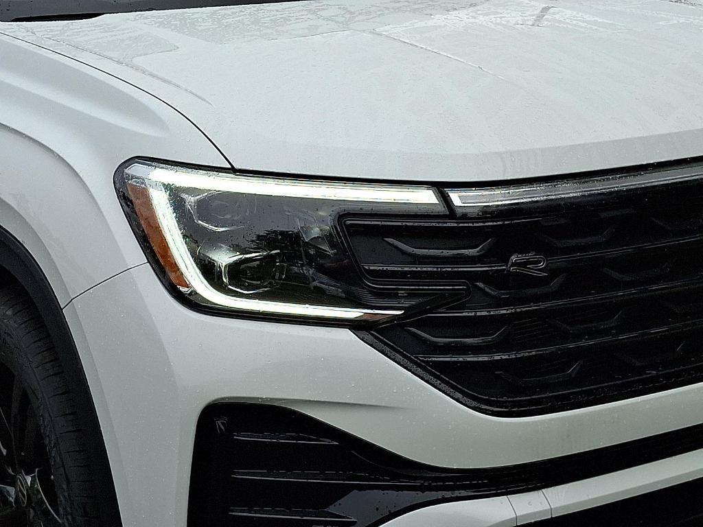 new 2025 Volkswagen Atlas Cross Sport car, priced at $47,917