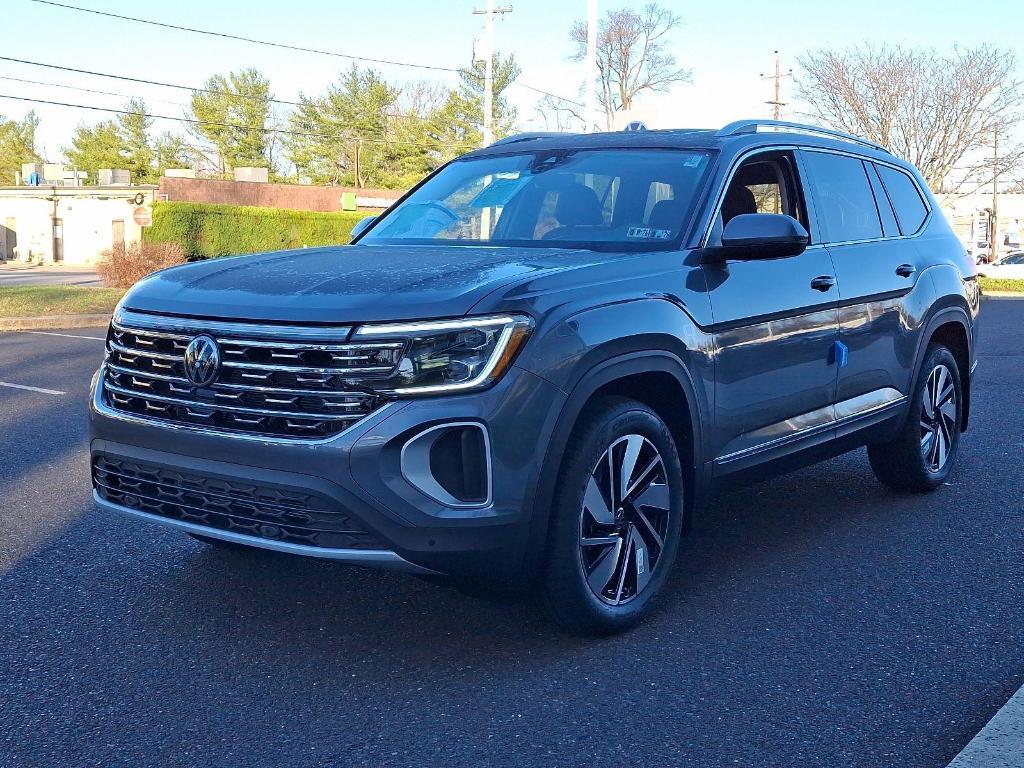 new 2025 Volkswagen Atlas car, priced at $52,185