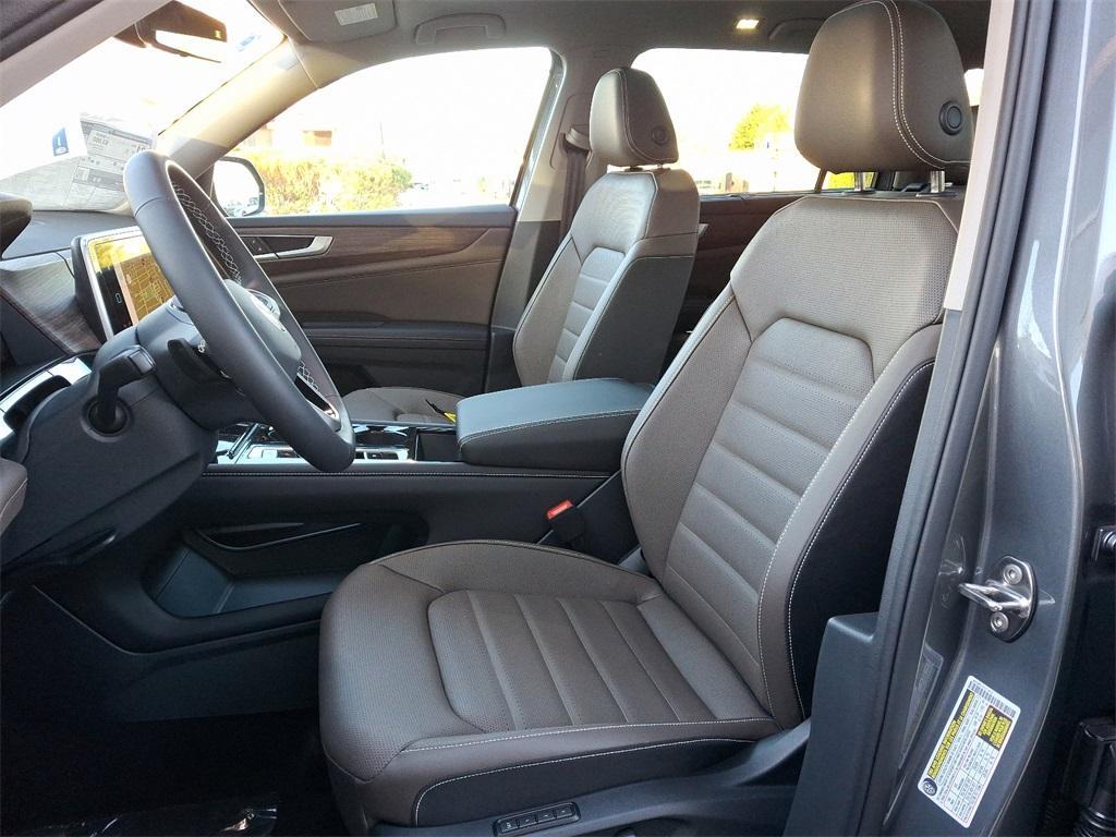 new 2025 Volkswagen Atlas car, priced at $47,706