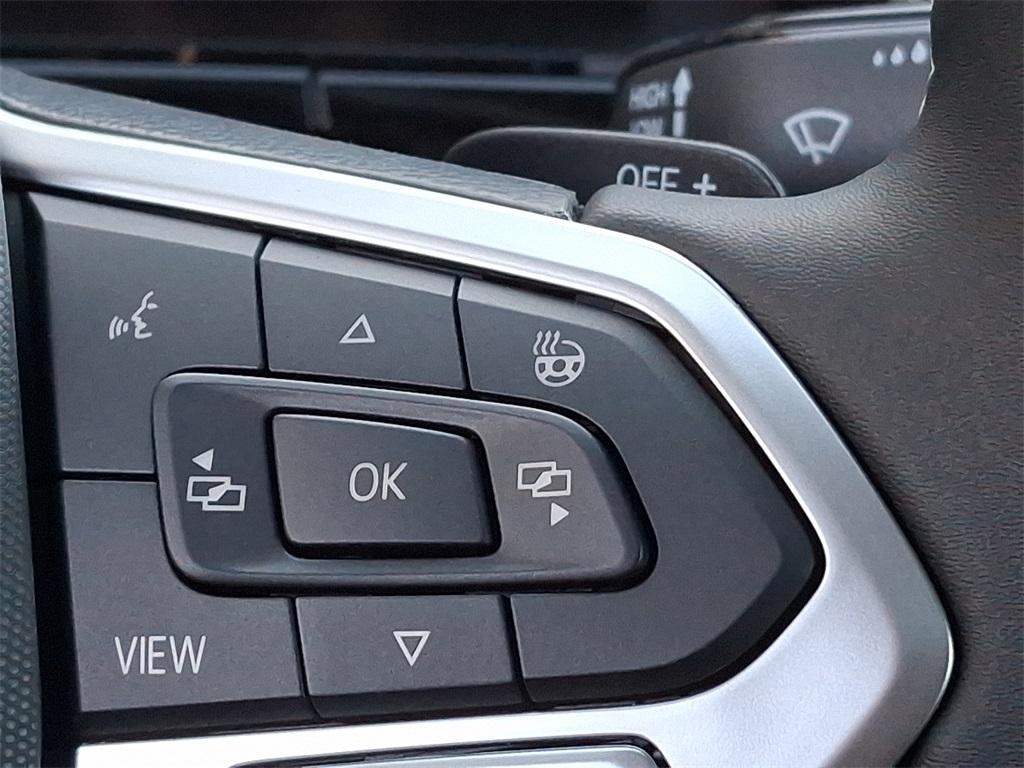 new 2025 Volkswagen Atlas car, priced at $47,706