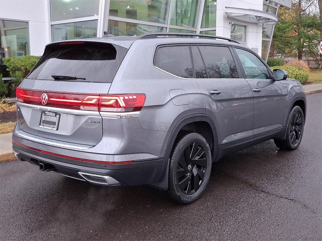 new 2025 Volkswagen Atlas car, priced at $45,244