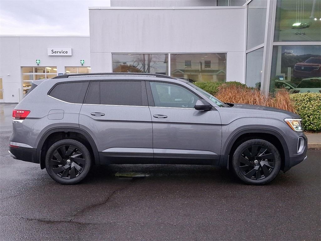 new 2025 Volkswagen Atlas car, priced at $45,244