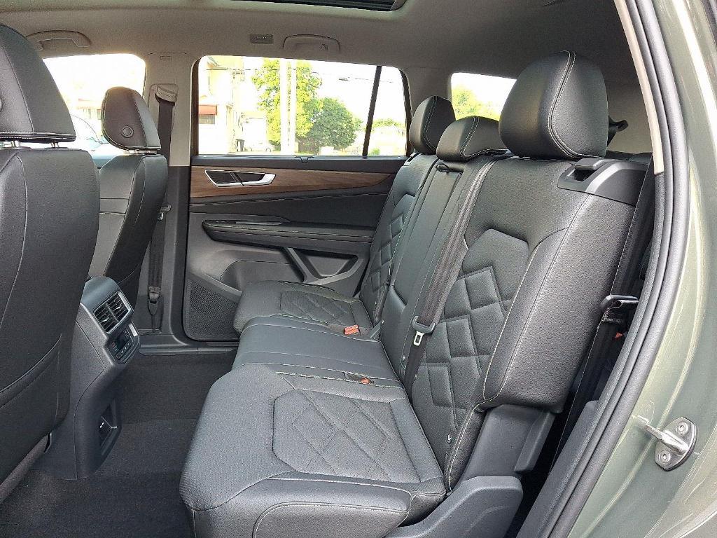 new 2025 Volkswagen Atlas car, priced at $47,527